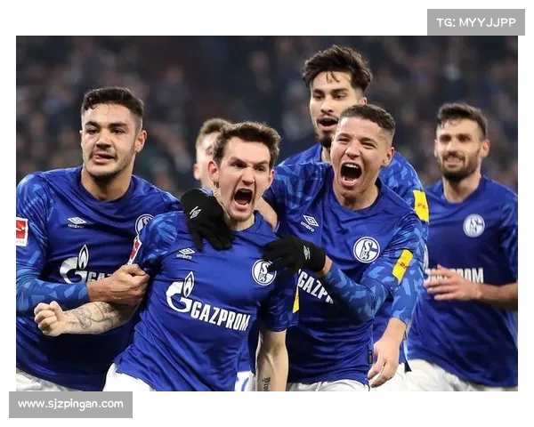 雷克斯汉姆接近800万镑签曼城中卫道尔力助冲超目标